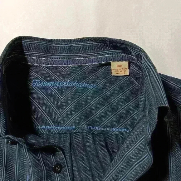 Tommy bahama button down  shirt. Men's M - Picture 3 of 7